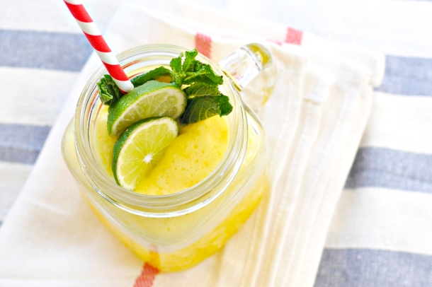 Pineapple Mint Coconut Water Frappé | the pig & quill #vegan #paleoish